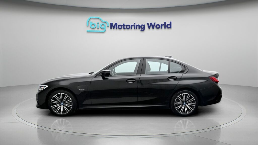 BMW 3 Series M Sport Black #4
