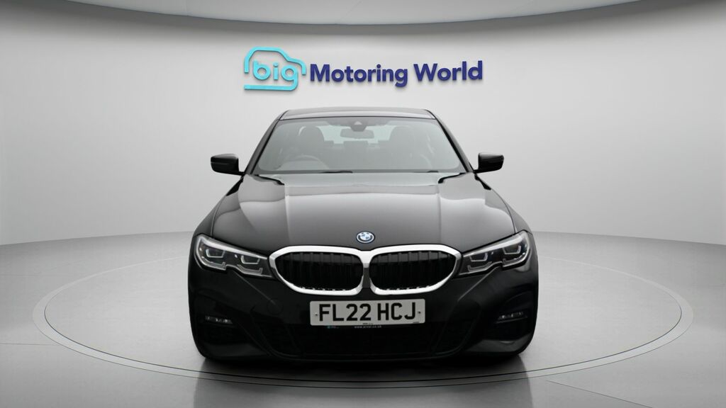 BMW 3 Series M Sport Black #2