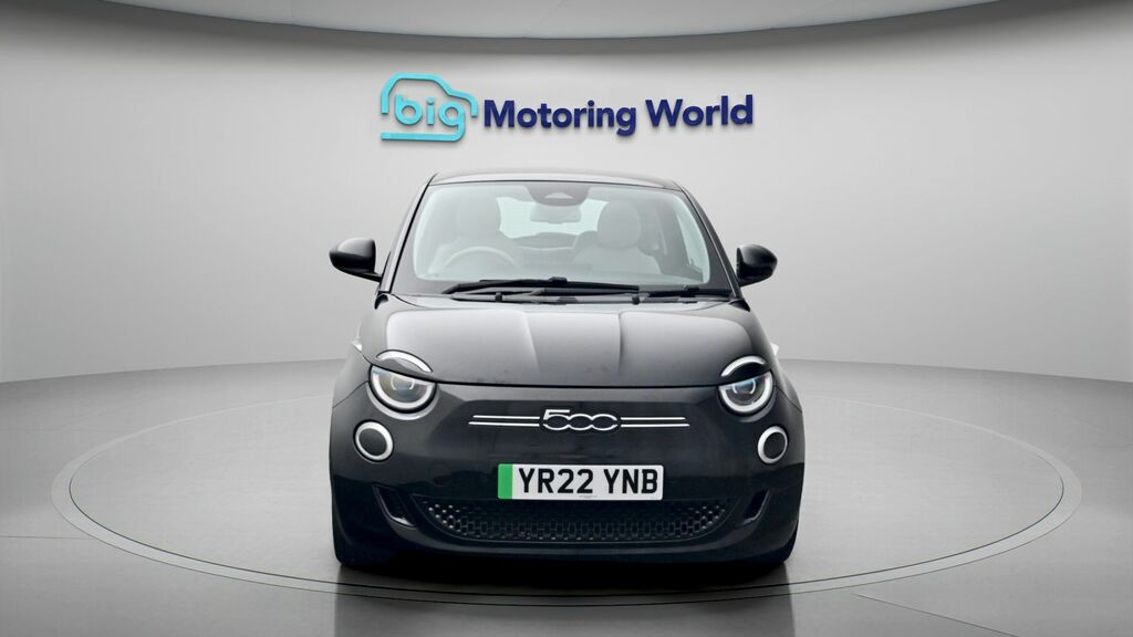 Fiat 500E La Prima Black #2
