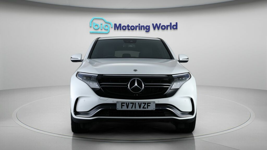 Mercedes-Benz EQC Amg Line White #2