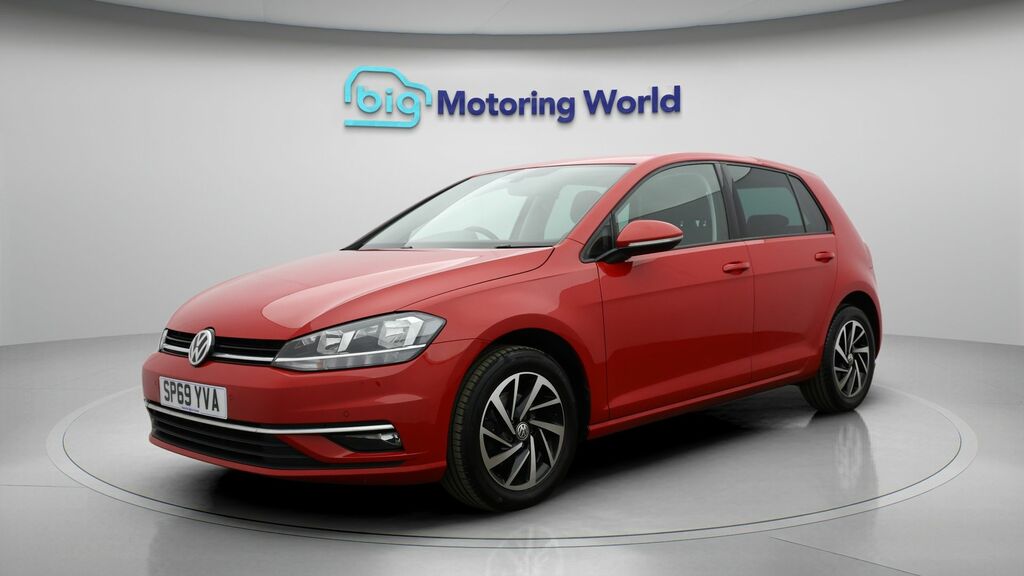 Volkswagen Golf Match Red #3