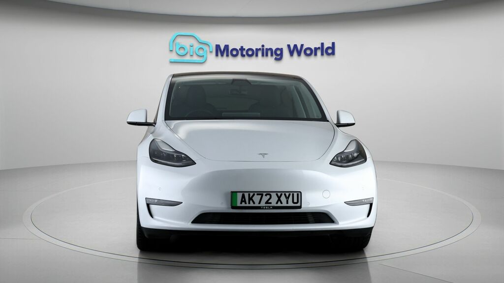 Tesla Model Y Long Range White #2