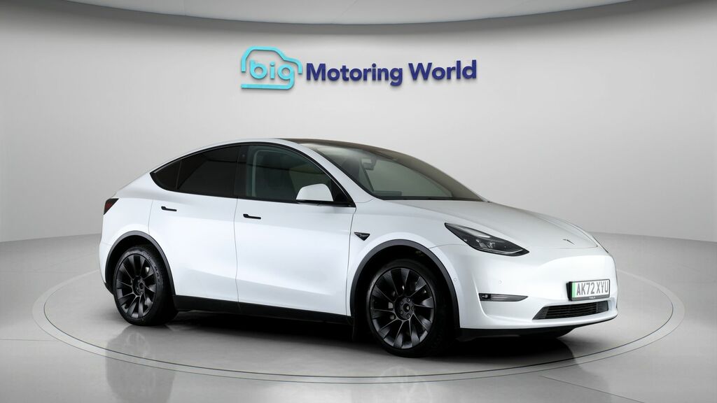 Tesla Model Y Long Range White