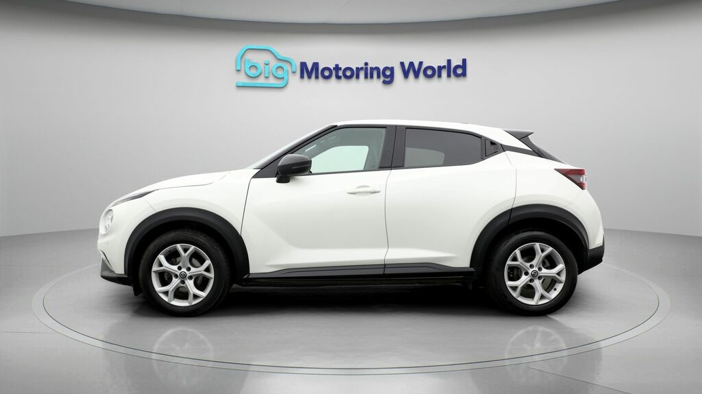Nissan Juke N-connecta VU70EKK White #4
