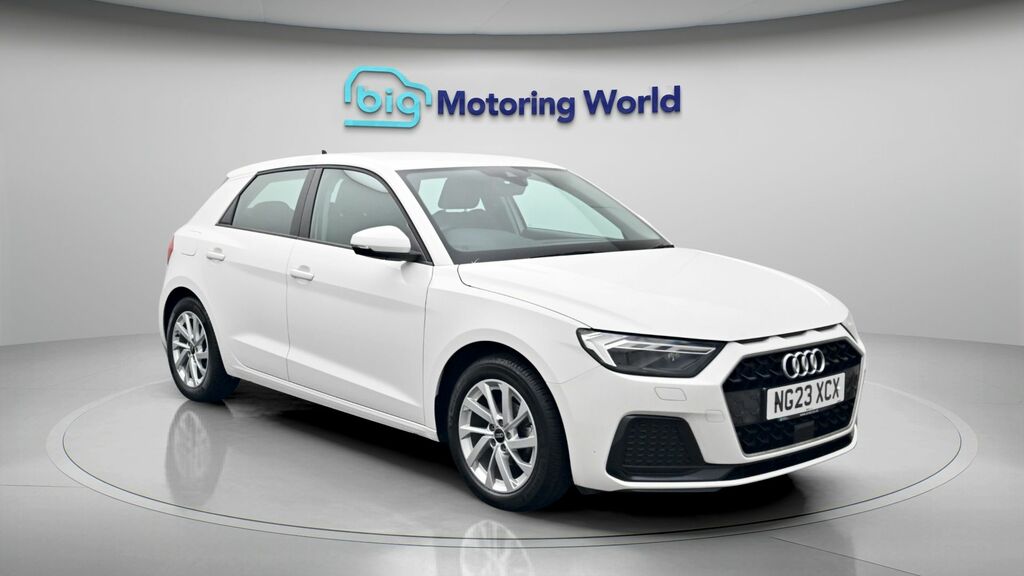 Audi A1 Sport White