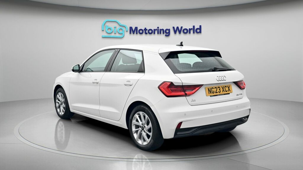 Audi A1 Sport White #5
