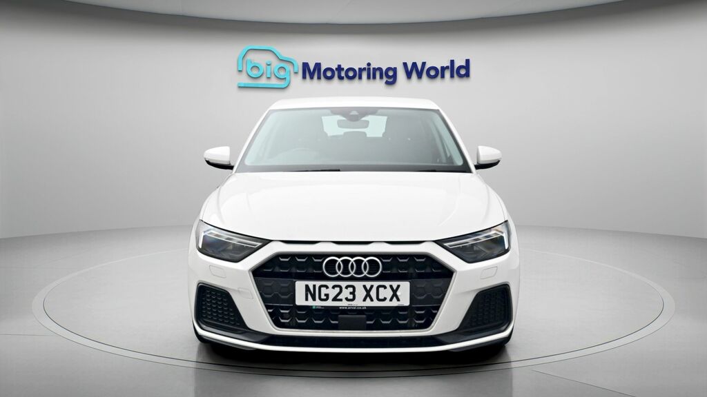 Audi A1 Sport White #2