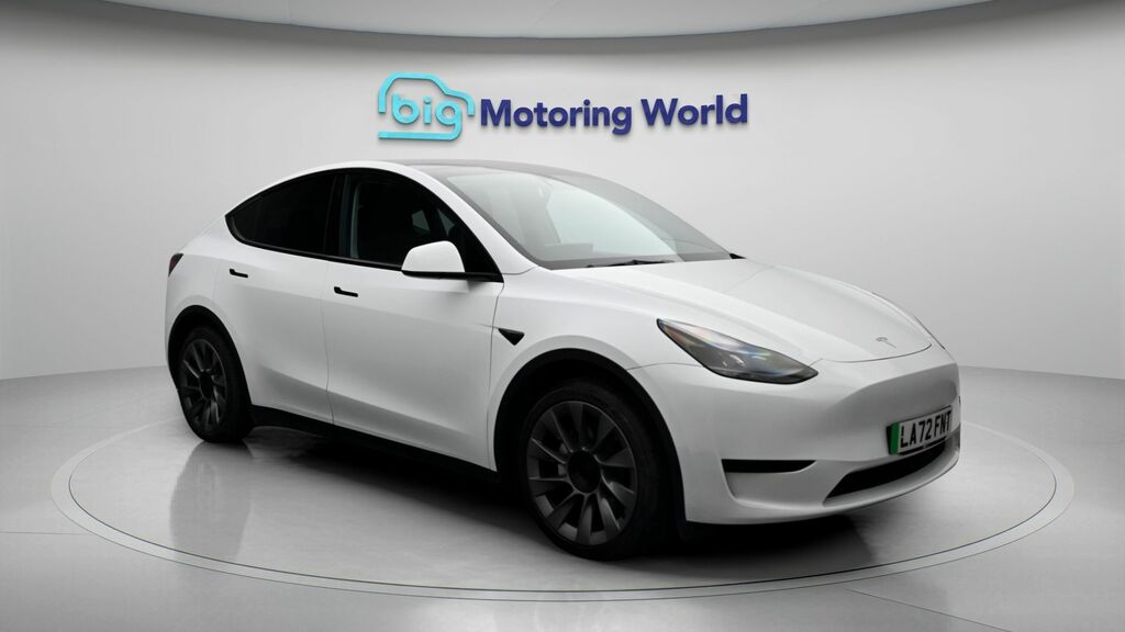 Tesla Model Y Y Model Y Rwd White