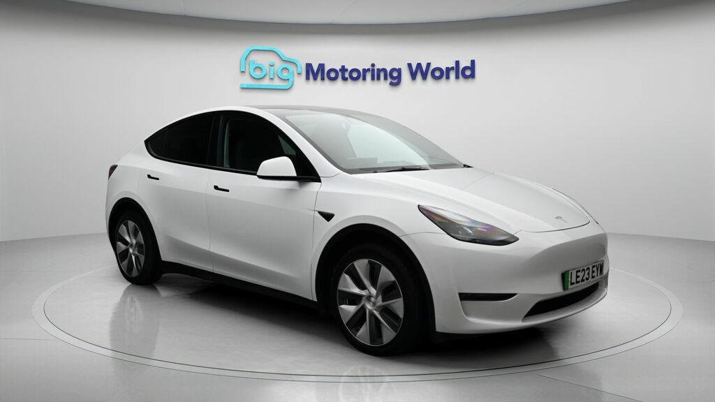 Tesla Model Y Long Range White