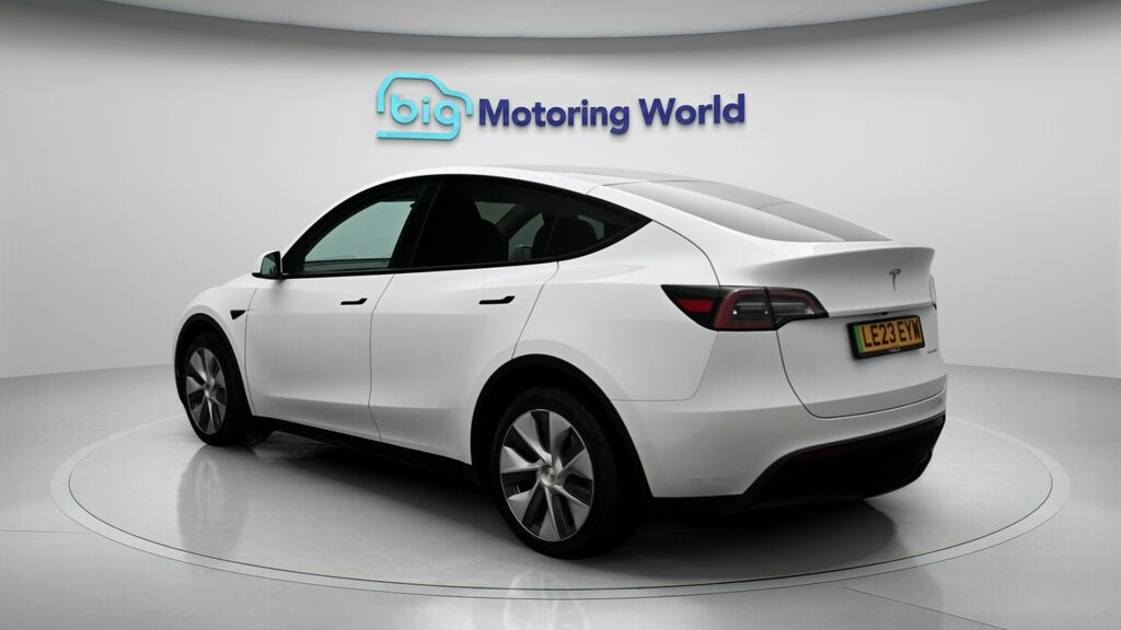Tesla Model Y Long Range LE23EYW White #5