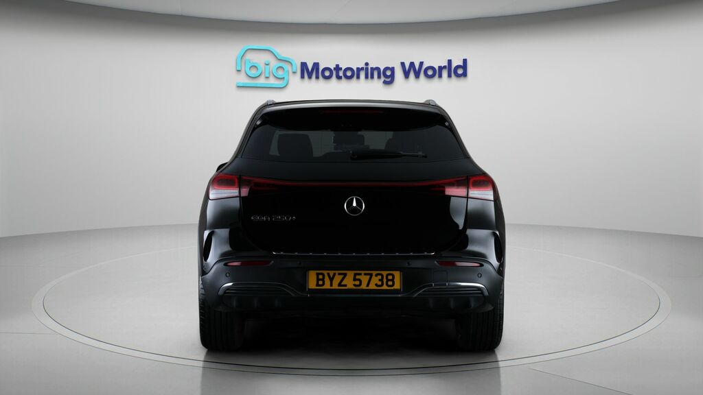 Mercedes-Benz EQA Amg Line Black #6