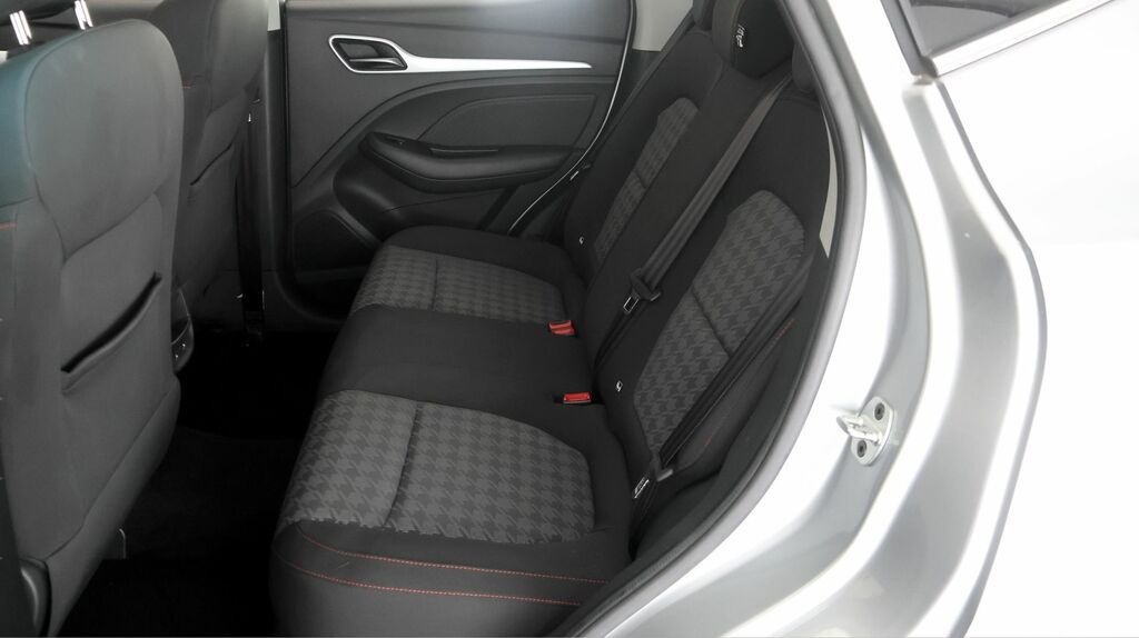 MG ZS 1.0T Gdi Exclusive Dct Red #15