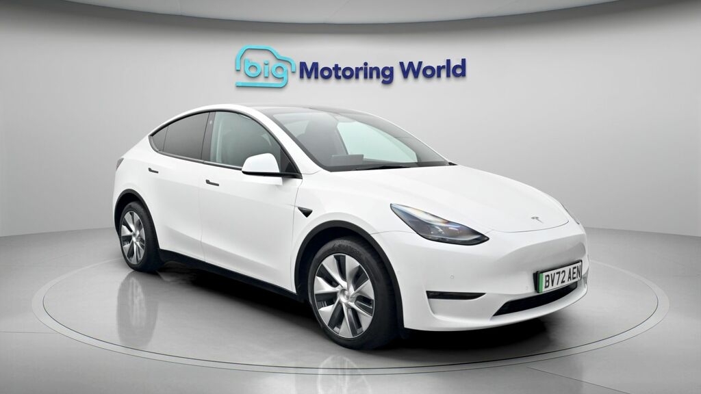 Tesla Model Y Long Range White