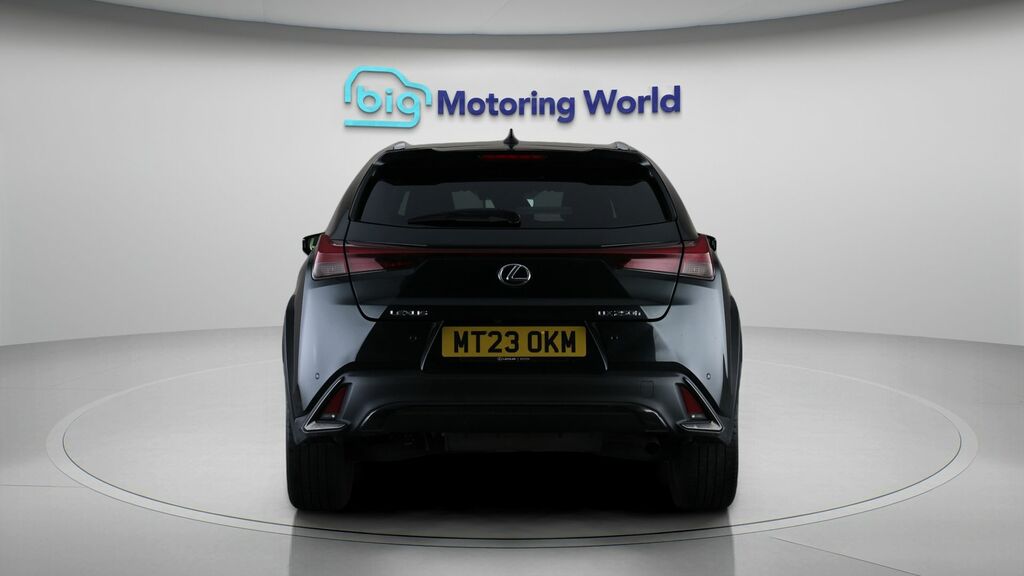 Lexus UX F Sport Design Black #6
