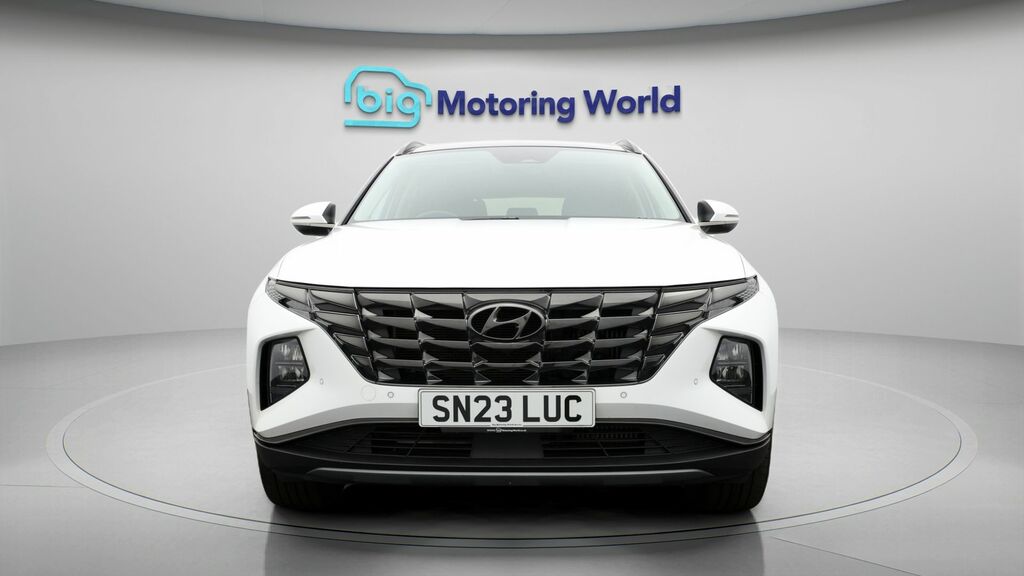 Hyundai Tucson Ultimate White #2