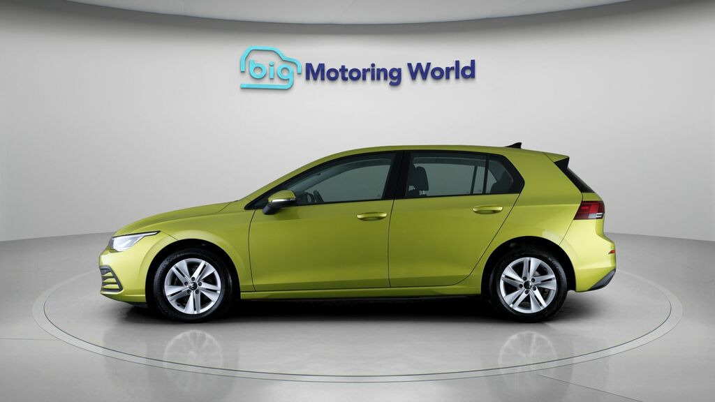 Volkswagen Golf Life YF22AZT Yellow #4