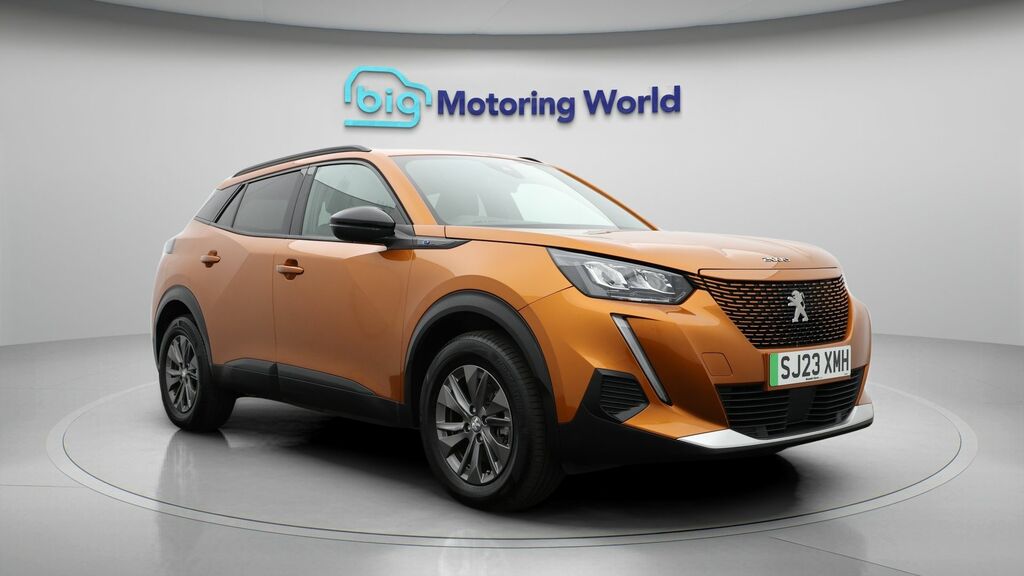 Peugeot e-2008 Active Premium Orange