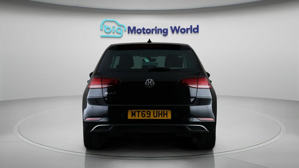 Volkswagen Golf Match MT69UHH Black #6