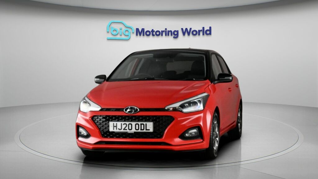 Hyundai I20 Play Red #3