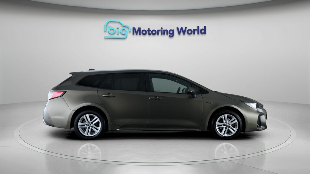 Suzuki Swace Estate Black #8