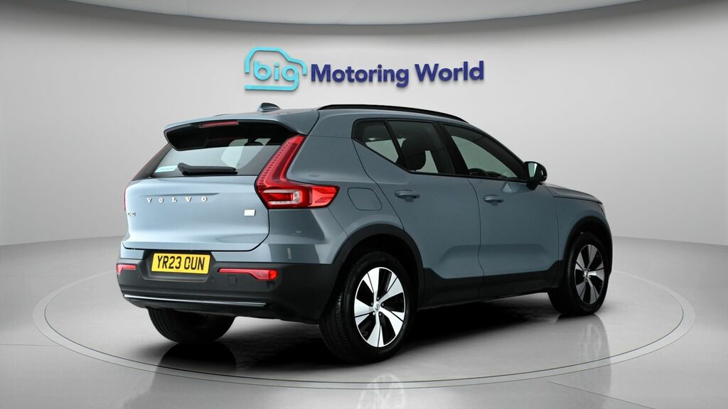 Volvo XC40 Xc40 B4 Mhev Awd Black #7