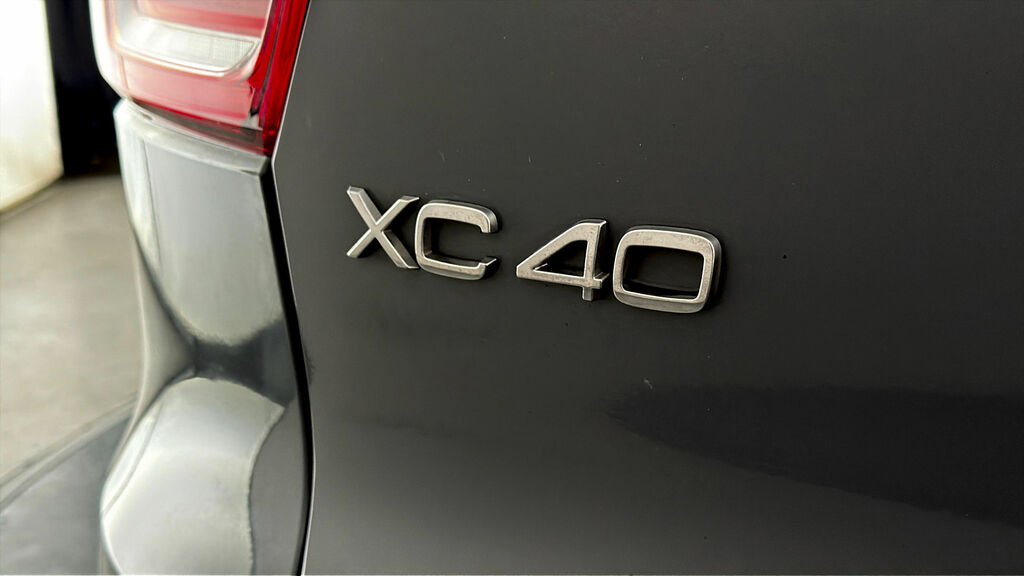 Volvo XC40 Xc40 B4 Mhev Awd Black #20