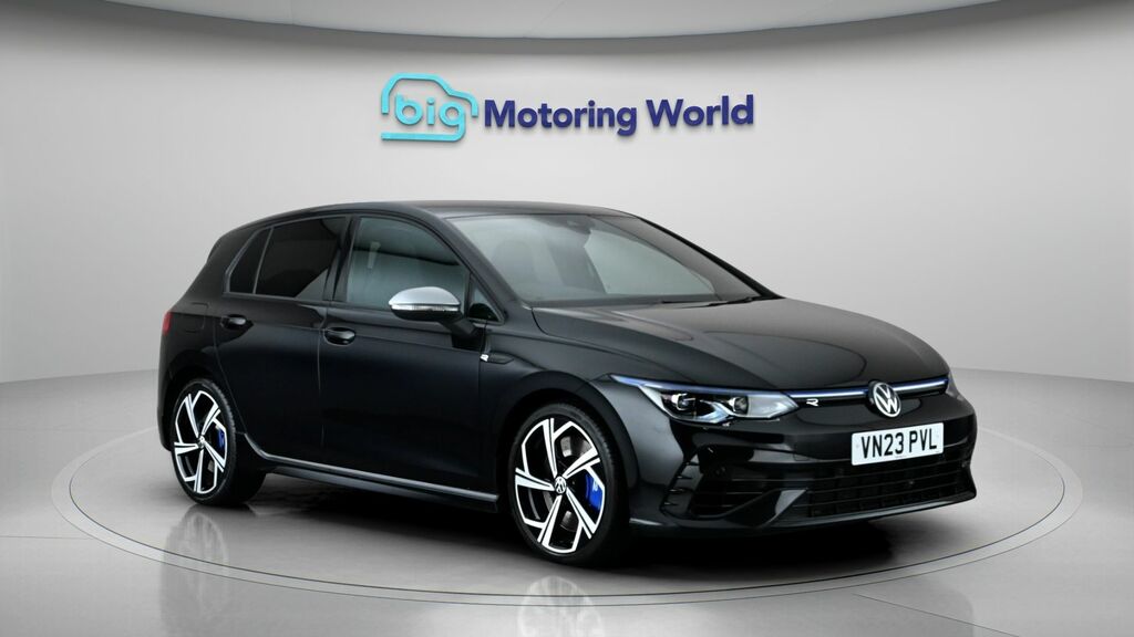 Volkswagen Golf R Black