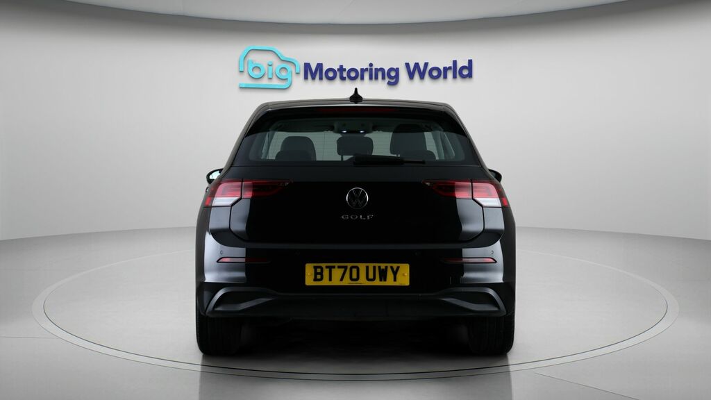 Volkswagen Golf Life Black #6