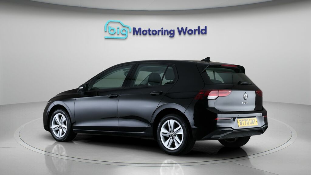 Volkswagen Golf Life Black #5