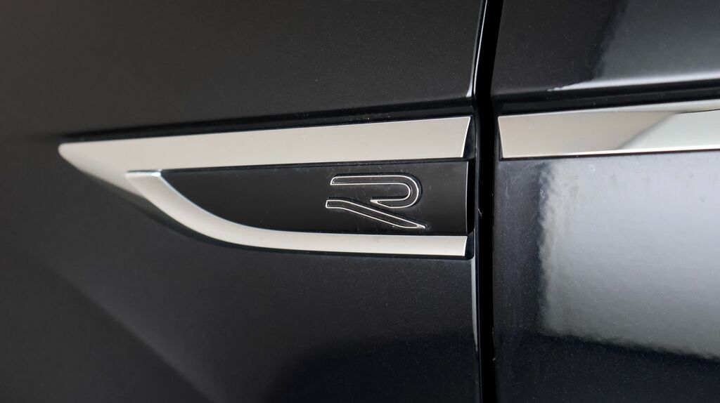 Volkswagen T-Roc R-line White #25