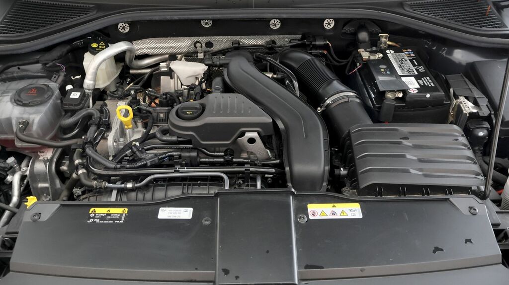 Volkswagen T-Roc R-line White #18