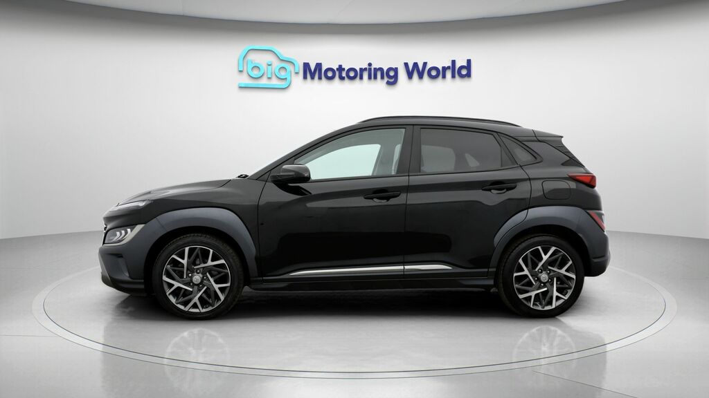 Hyundai Kona Ultimate Black #4