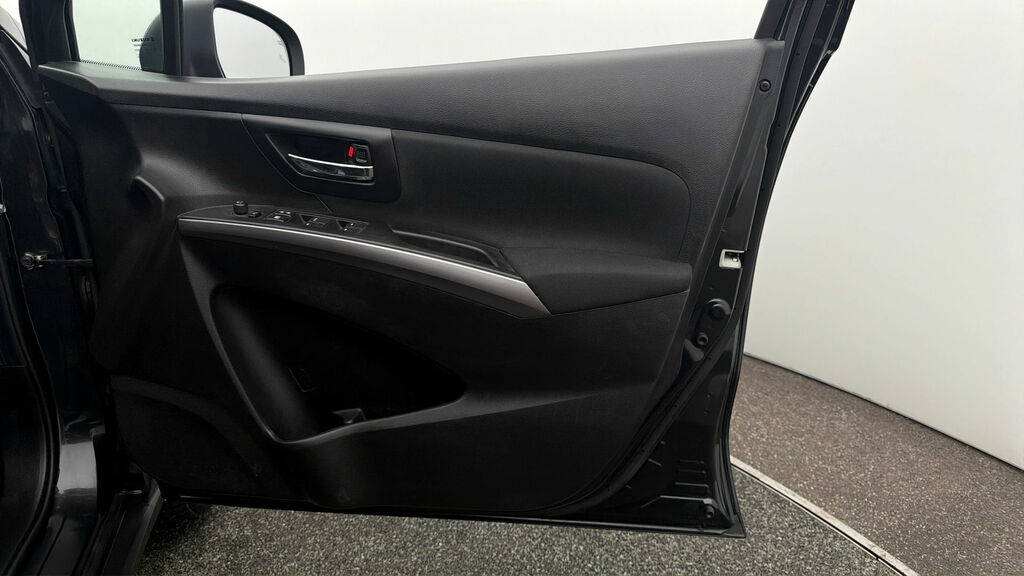 Suzuki S Cross Motion Black #6