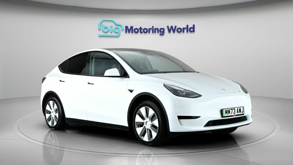 Tesla Model Y Y Model Y Rwd MM73AWJ White