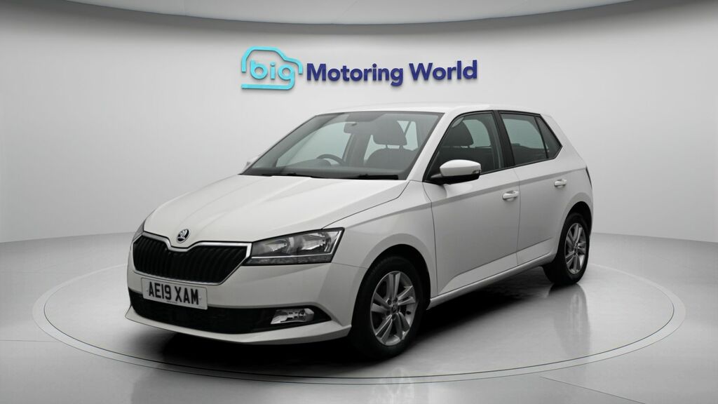 Skoda Fabia Se White #3