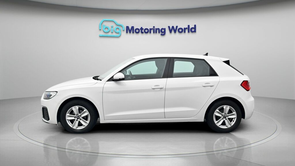 Audi A1 Technik White #4