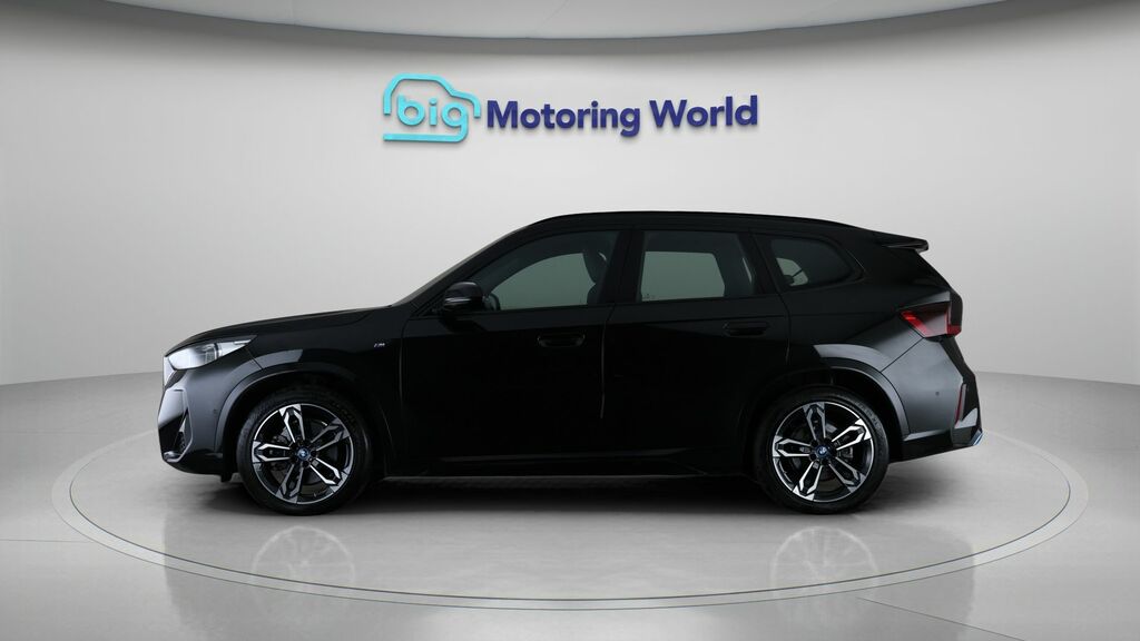 BMW iX1 M Sport Black #4