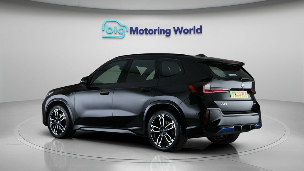 BMW iX1 M Sport Black #5