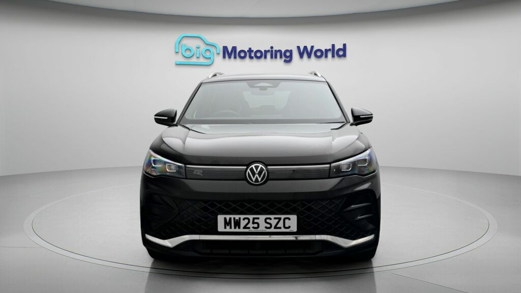 Volkswagen Tiguan R-line MW25SZC Black #2