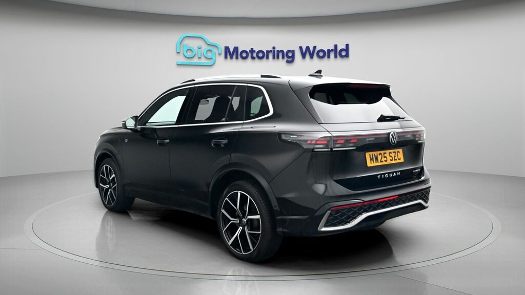 Volkswagen Tiguan R-line MW25SZC Black #5