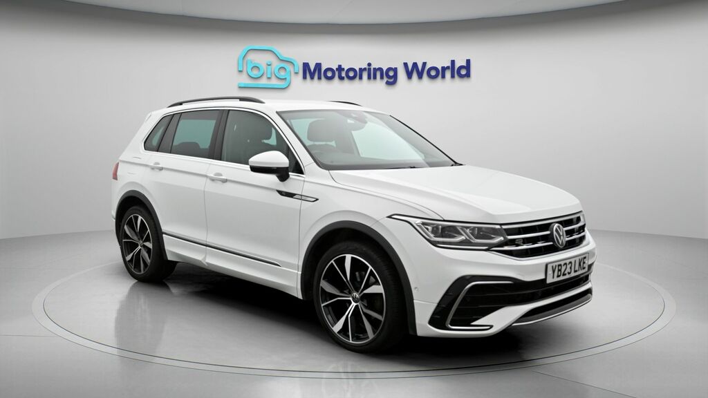 Volkswagen Tiguan R-line White