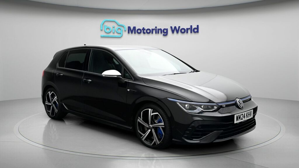 Volkswagen Golf R Black