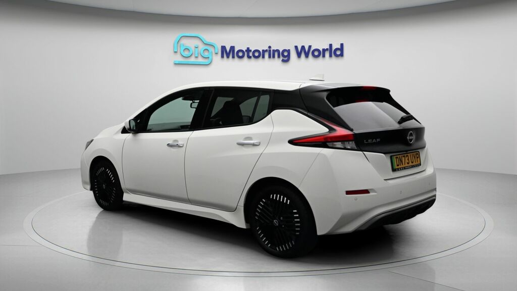 Nissan Leaf Shiro White #5