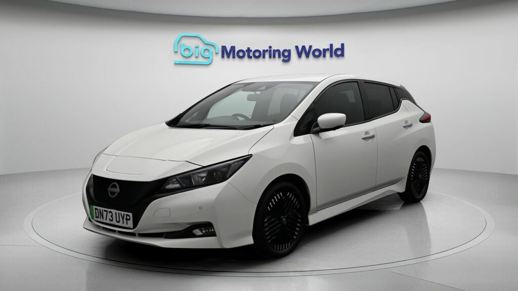 Nissan Leaf Shiro White #3