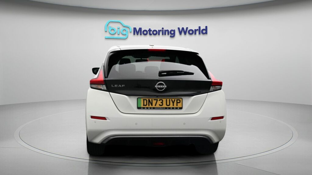 Nissan Leaf Shiro White #6