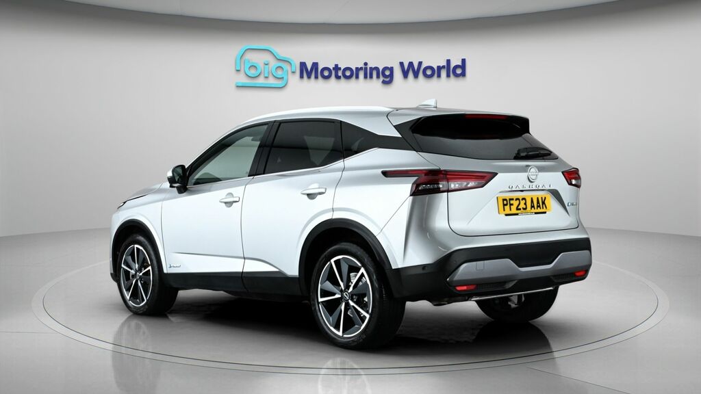Nissan Qashqai Tekna Silver #5