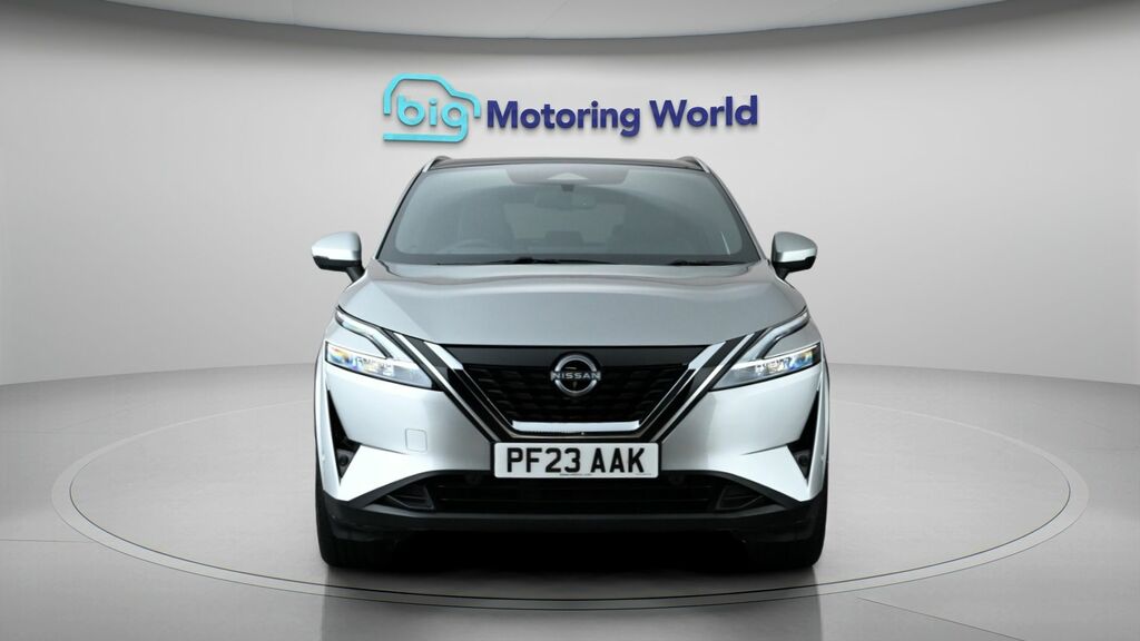Nissan Qashqai Tekna Silver #2