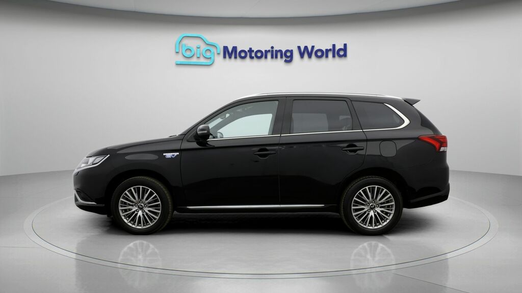 Mitsubishi Outlander Dynamic Black #4
