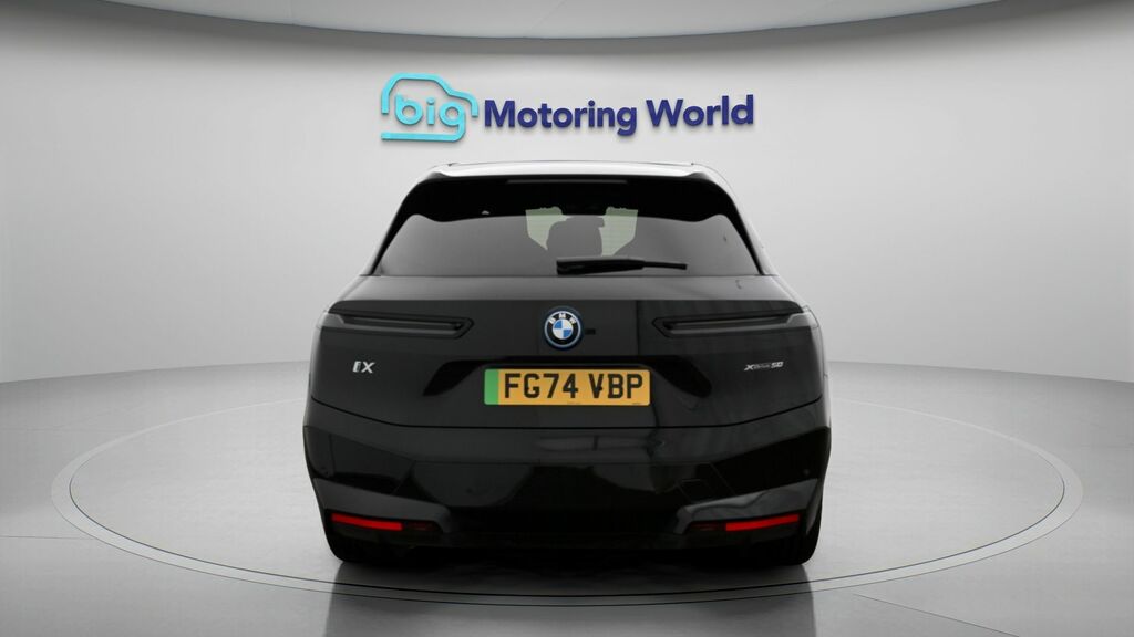 BMW iX M Sport Black #6