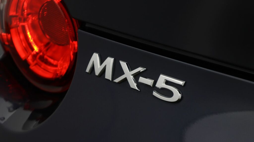Mazda MX-5 2.0 Skyactiv-g Exclusive-line Roadster Euro 6 Ss Black #24
